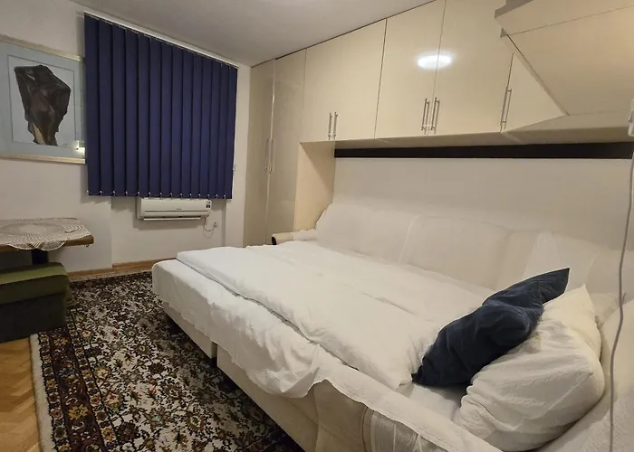 Borsalino: Cosy One-Bedroom Apartment
